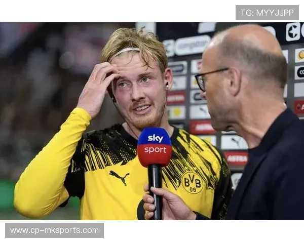 多特布兰特精准弧线传中如制导：点燃球场的致命利器