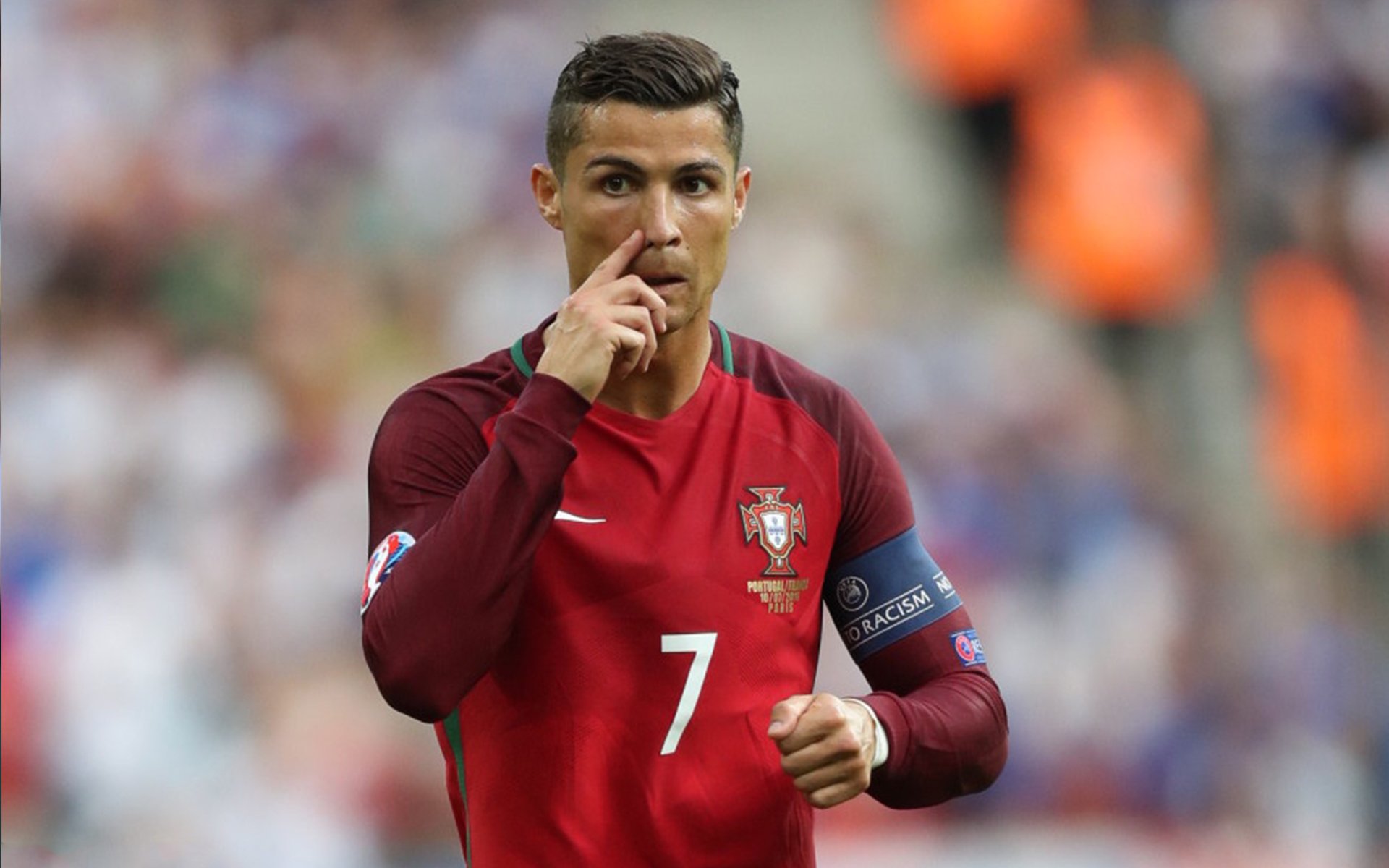 球员在媒体日的真实言论引发热议,足球媒体人